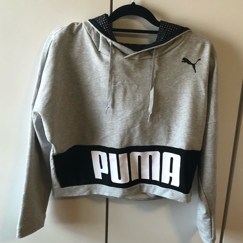 Puma black and white sweater